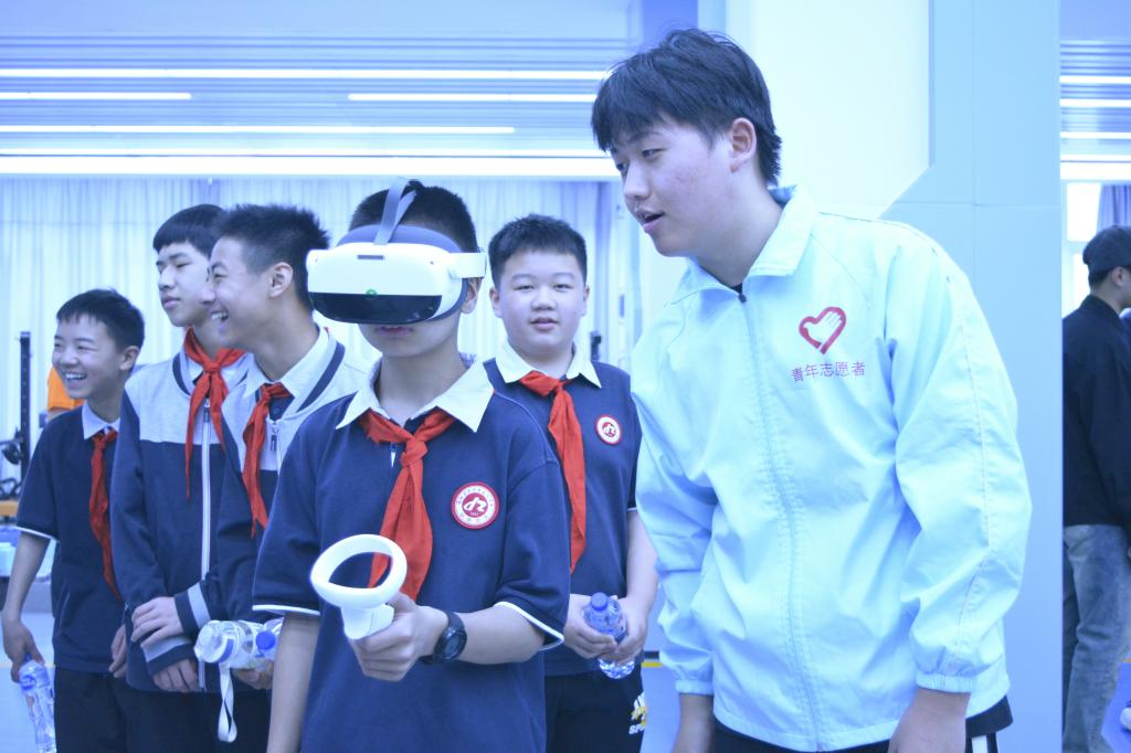 智能制造VR体验.JPG